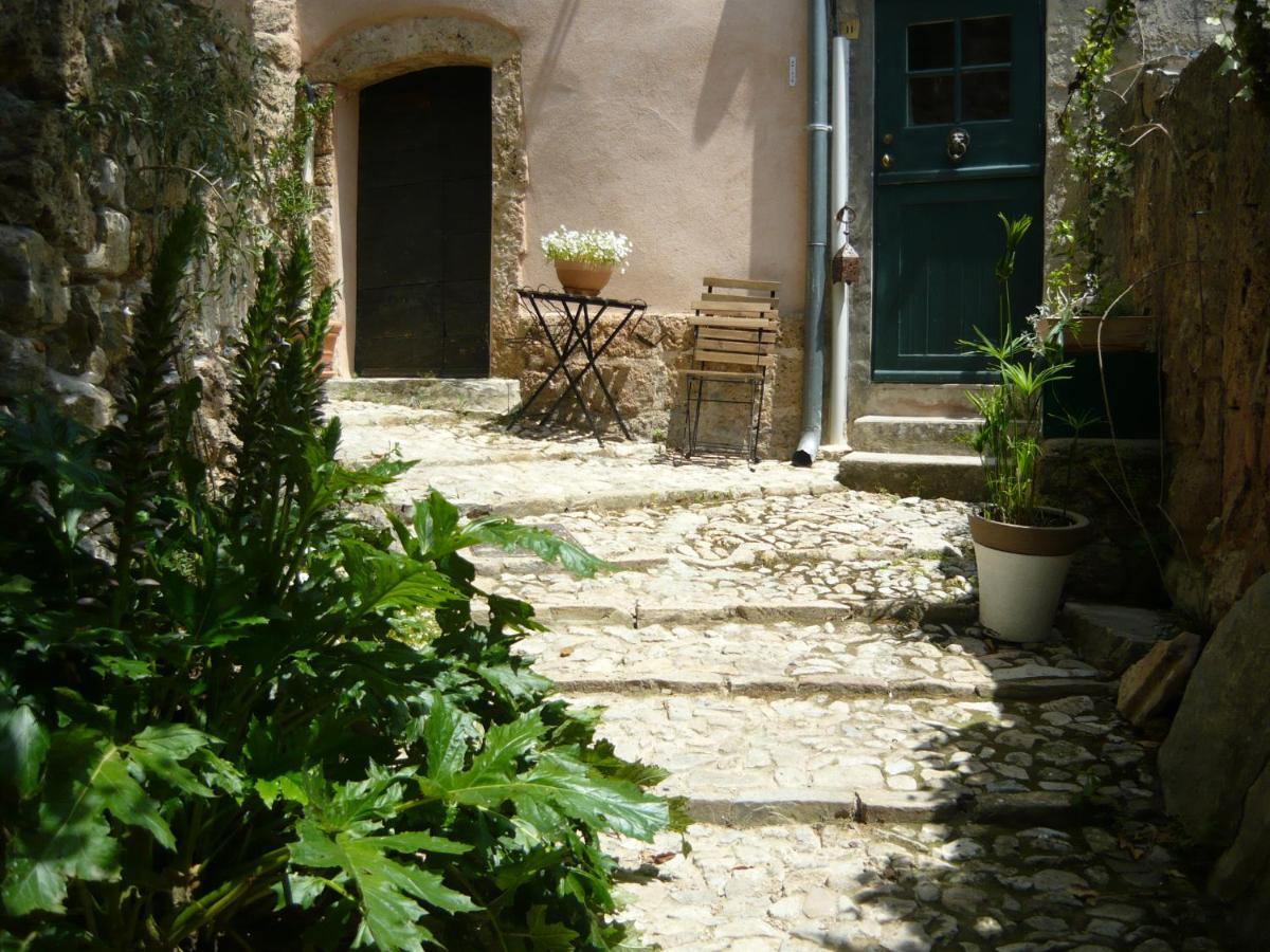 Bed and Breakfast Le Pra de Pé à Cotignac Extérieur photo